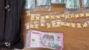 4 Pengedar Obat Keras Ilegal Ditangkap di Sekitar Stasiun Tanah Abang, Ribuan Pil Disita