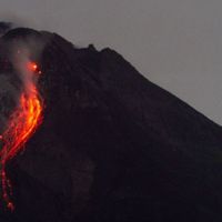 Status Masih Siaga, Gunung Merapi Luncurkan 23 Guguran Lava Pijar Pagi Ini
