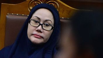 تم فصل راتو أتوت رسميا من منصب حاكم بانتين في تاريخ اليوم ، 29 يوليو 2015