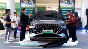 الرصف في ماكاسار ، Chery Tiggo 8 CSH بمسافة 1300 كم على استعداد لتكون الدعامة الأساسية للسيارات SUV الهجينة