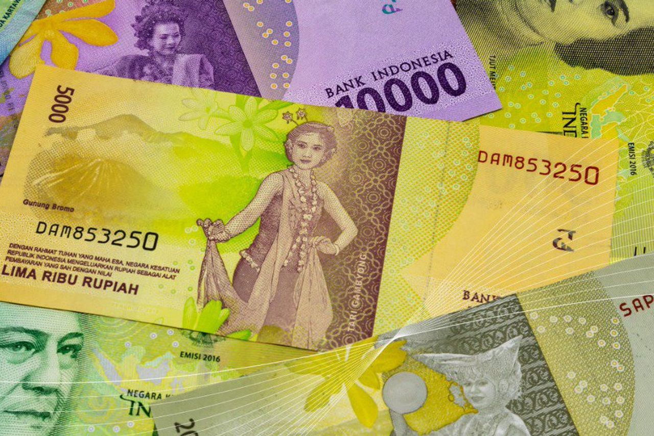 On Thursday, Rupiah Weakened Slightly To Rp14,125 Per US Dollar
