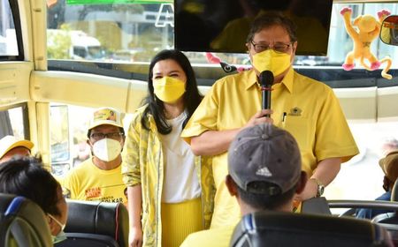 Berangkatkan 20 Bus Program Mudik Gratis Partai Golkar, Airlangga: Hati-hati, dan Jaga Prokes