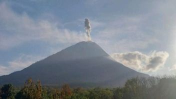 PVMBG: Status Gunung Ile Lewotolok Naik Jadi Siaga