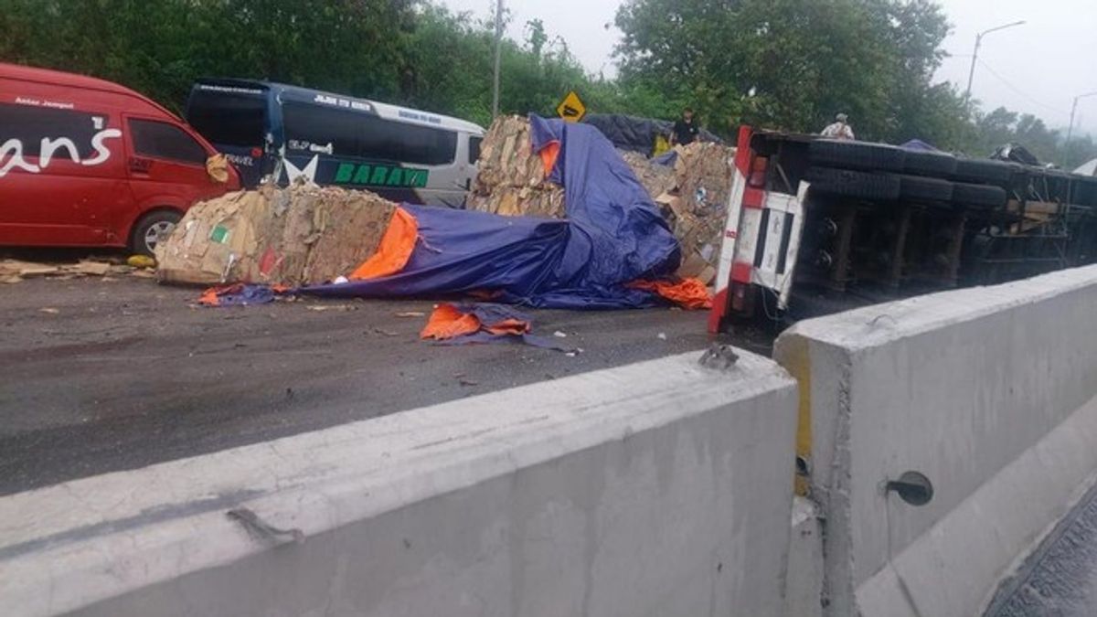 Berkaca pada Kecelakaan di Tol Cipularang: Indonesia Butuh Sekolah Sopir untuk Tingkatkan Pengetahuan Berkendara yang Aman