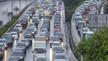 关于雅加达的拥堵，观察家：首都缓冲区的公共交通必须得到改善