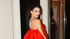 Enggak Selalu Berbusana Menerawang, Intip 10 Potret Kendall Jenner di Karpet Merah