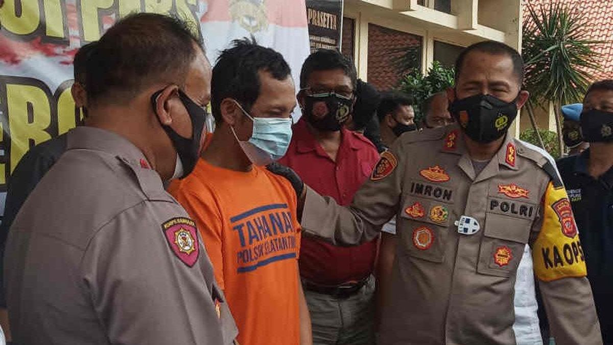 Begal Kawakan yang Kerap Mengalungkan Celurit ke Leher Korbannya Ditangkap Polisi di Cirebon