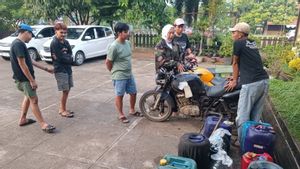 Polisi Gerebek Penimbunan Pertalite di Pontianak, 5 Orang Diamankan Saat Isi Jerigen Subuh-subuh