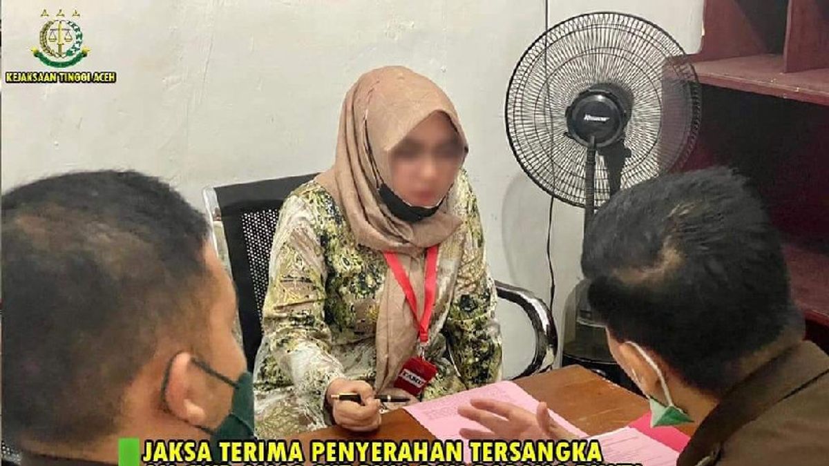 Selebgram Cut Bul Suspect, Dossier Lakalantas Tuer Une Mère à Aceh Accordé Au Doigt
