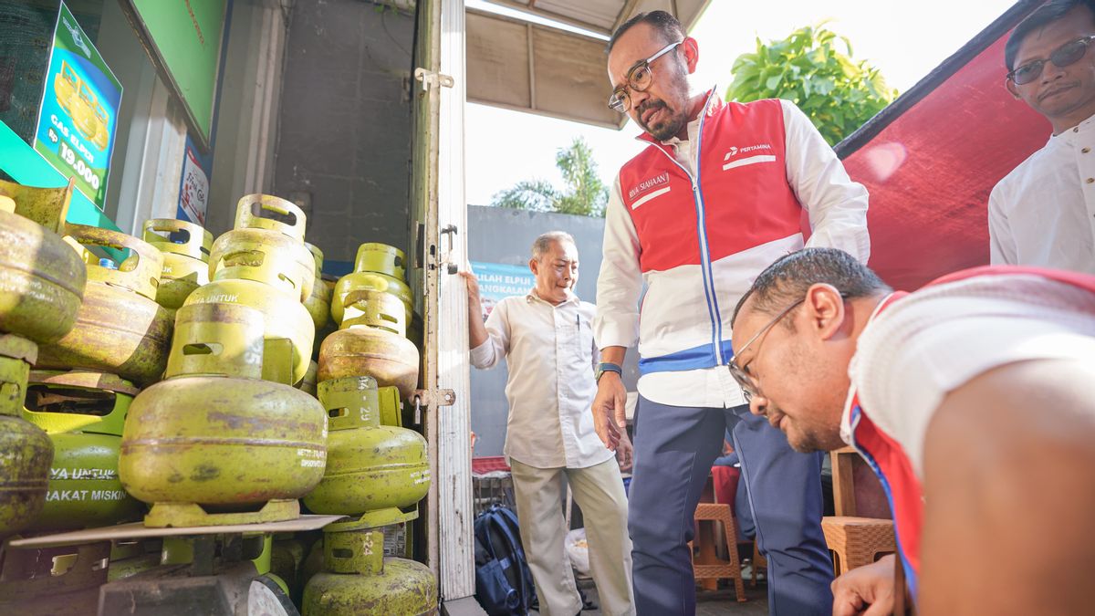 Le patron de Pertamina Patra Commerce examine directement la distribution d’elpiji 3 kg dans le sud de Tangerang