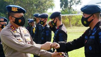 شرطة سومطرة الجنوبية ترسل 104 من أعضاء بريموب في منطقتين معرضتين لكارهوتلا