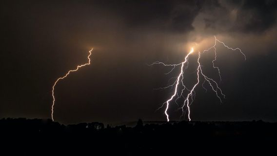 Il Pleuvra Tout Au Long De La Journée à Jakarta Selon Météorologie Climatologie Et Géophysique Conseil