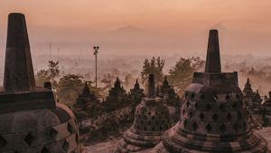 Luhut Sebut Usulan Tiket Rp750 Ribu ke Borobudur Hasil Studi dengan UNESCO: Karena Ribut Semua, Kita Tunda