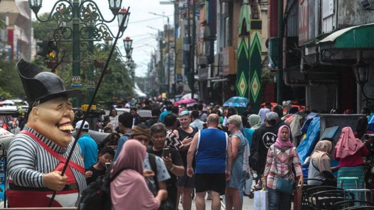 在日惹返乡时遇到麻烦，市政府提出投诉帖子，向游客开放