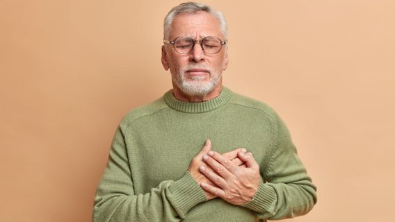 Non Seulement Lié à Des Problèmes Cardiaques, Cela Provoque Des Douleurs Thoraciques