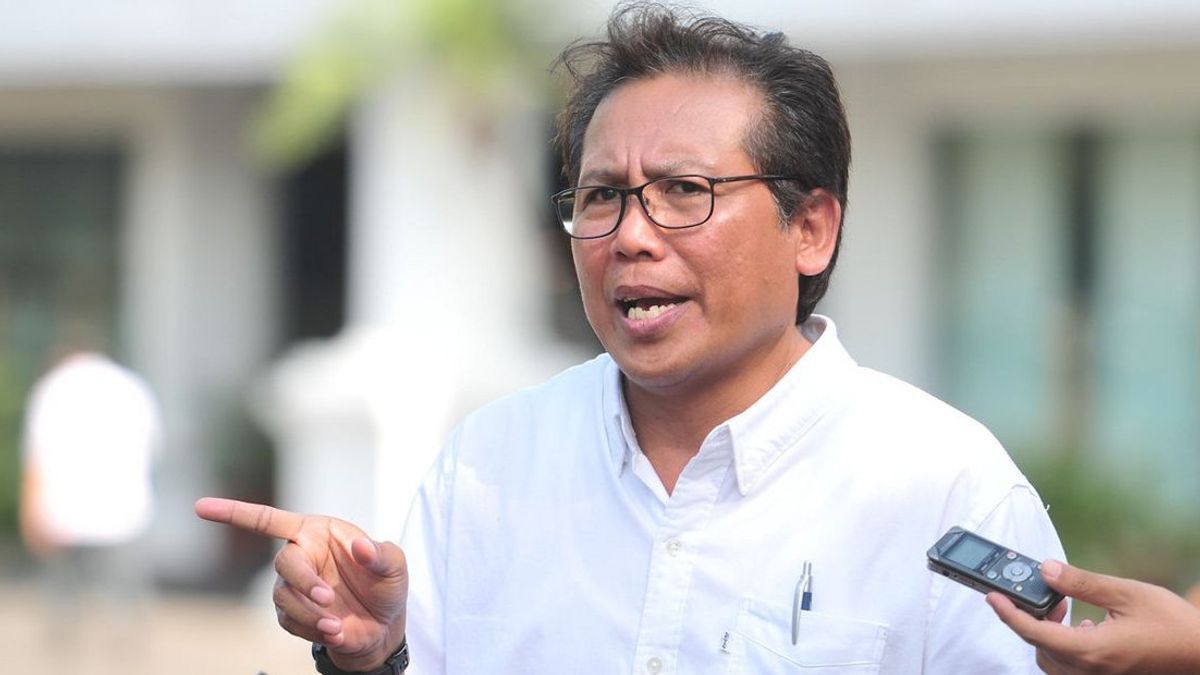 Responding To Criticism Of Jokowi, Fadjroel Rachman: Criticism Is The Heart Of Democratic Progress, But...