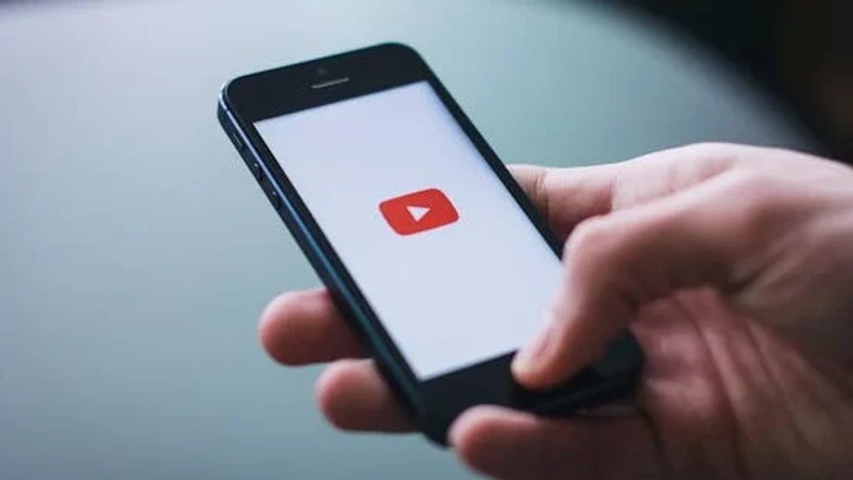 YouTube Presents Icon Update At Lower Bar For Android