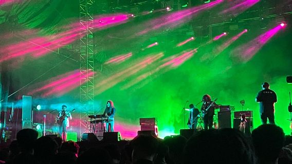 The SIGIT Tampil Tanpa Acil Armando di Joyland Festival Jakarta 2024