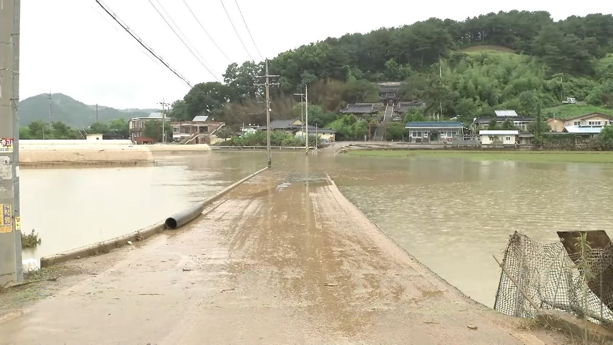 President Yoon Announces 13 Special Disaster Zones in South Korea Due to Heavy Rain