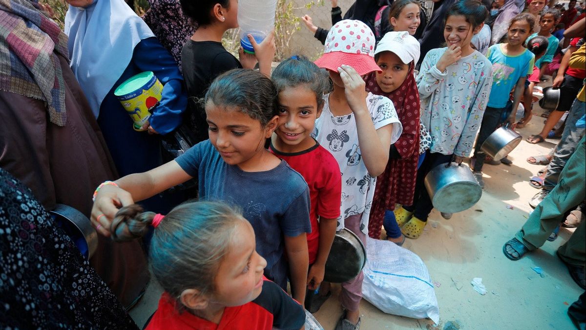 230 Thousand Women and Girls in Gaza Experience Limitations in Accessing Health Services