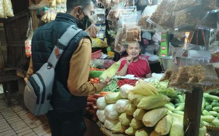 Anies Minta BUMD-SKPD Pangan Pantau Harga dan Stok Sampai Lebaran