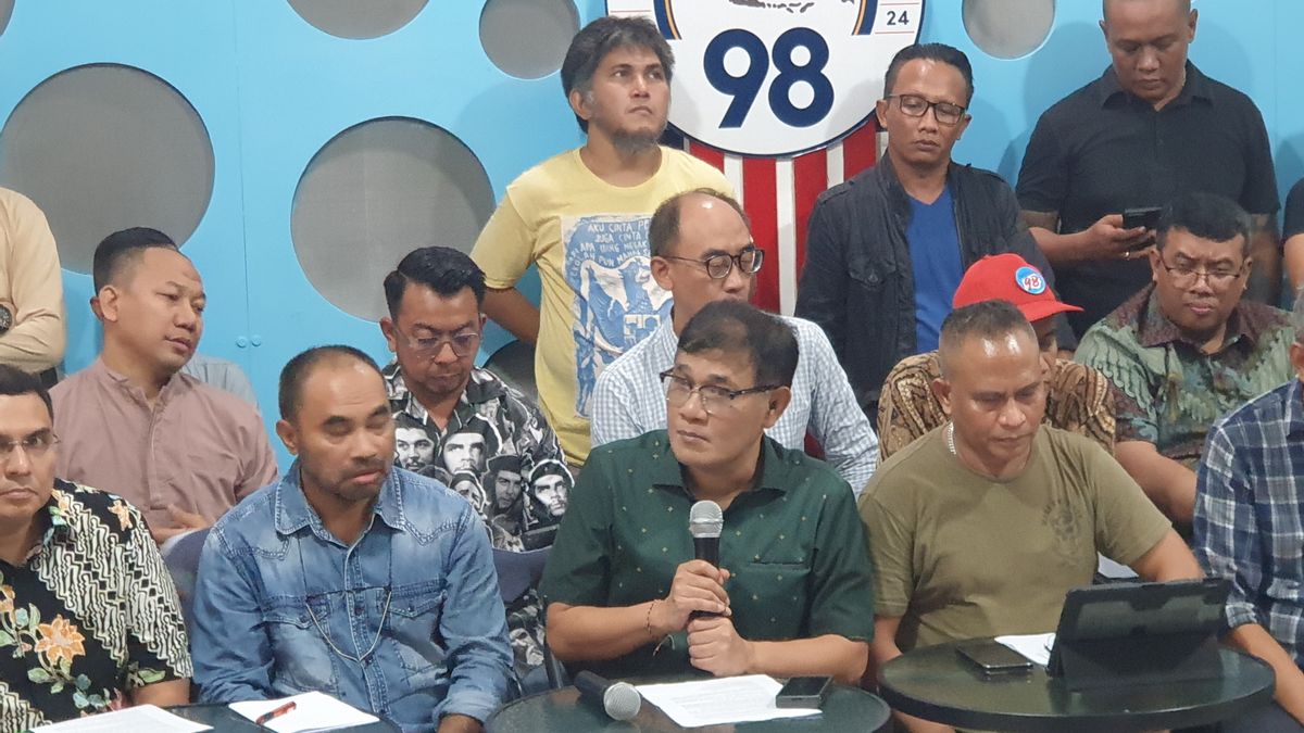 TKN Prabowo مع نشطاء 98 الرد على قضية جوكوي الإقالة بجدية: لم تقاتل بالفعل احتيال كاذب