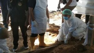 Polda Riau Bongkar Makam Tahanan Polsek Diduga Mati Tak Wajar, Kepala Bolong di Belakang Telinga Kiri