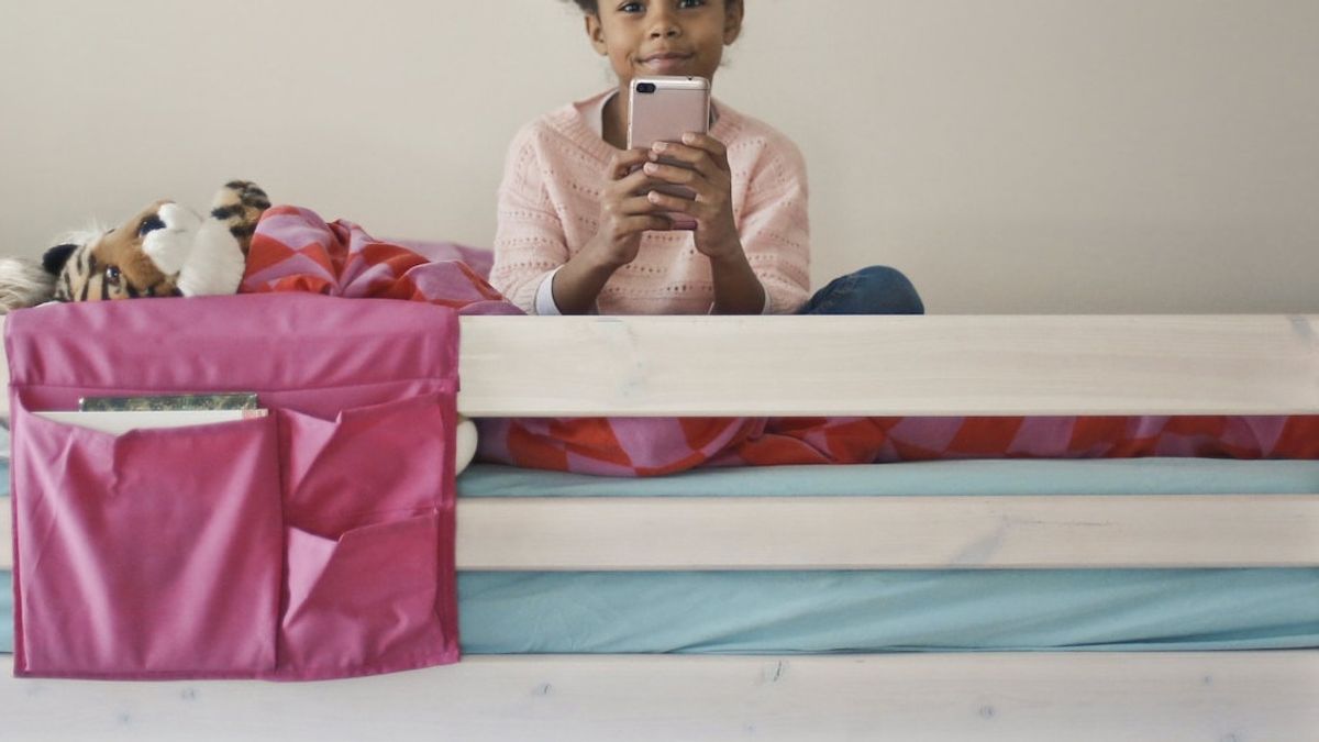 Recognize Signs Of Children Addicted To Devices