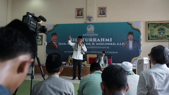 Kiai Pesantren Khas Kempek Cirebon Sebut Moeldoko Jenderal yang Dekat dengan Pesantren