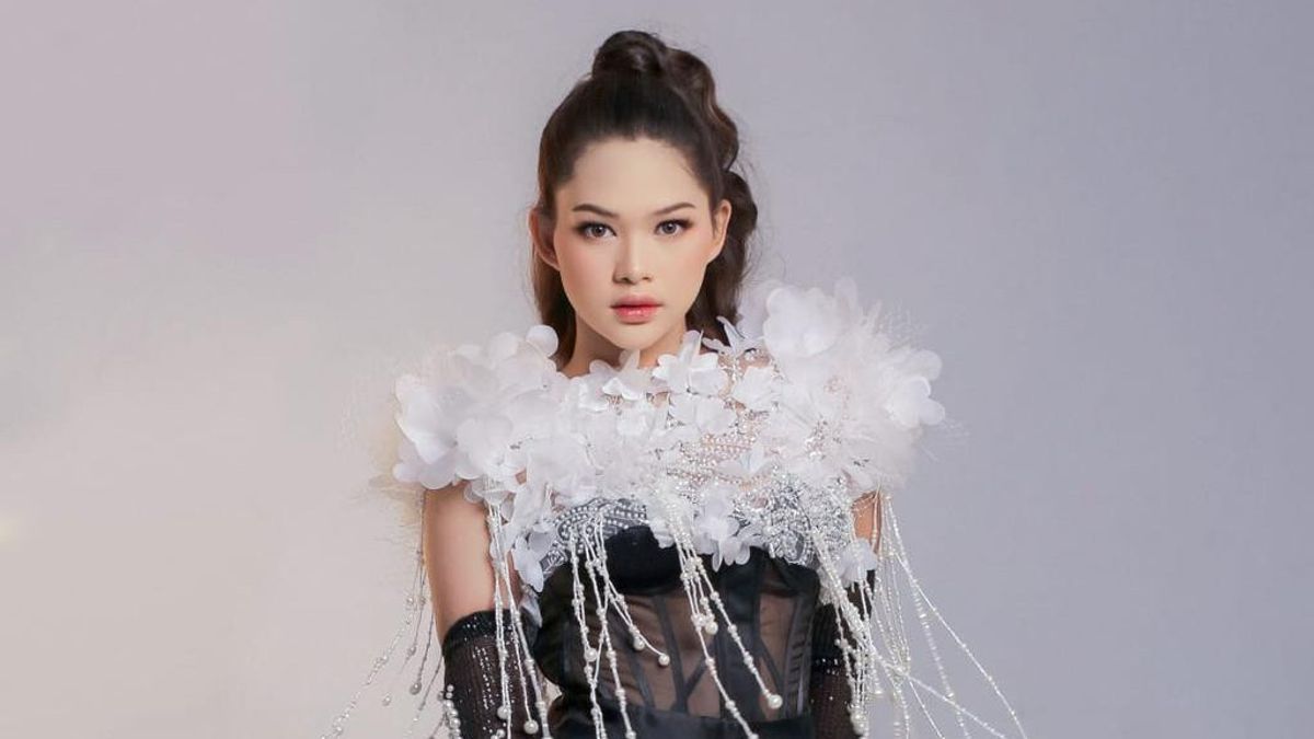 Cerita Model Nabhila Ayu Debut Modelling di New York Fashion Week