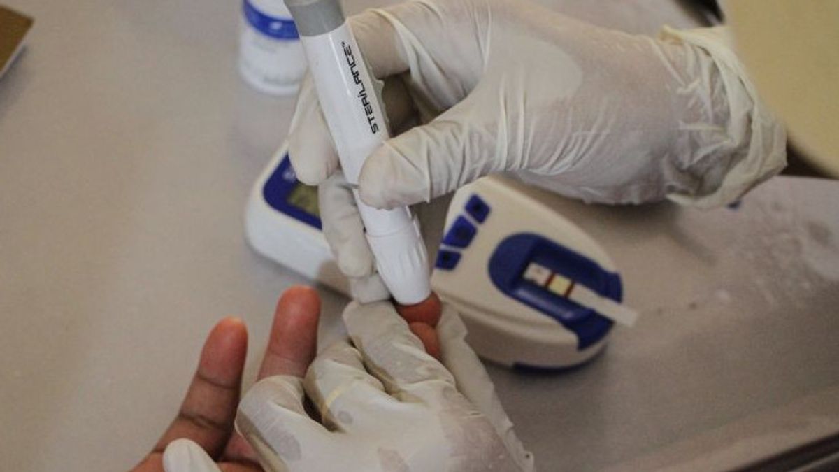 Les spécialistes des femmes testent le sucre dans le sang après les vacances pour éviter le risque de diarrhée