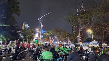 The Indonesian National Team Match Is Complete, The SUGBK Area Is Still Crowded Until Midnight