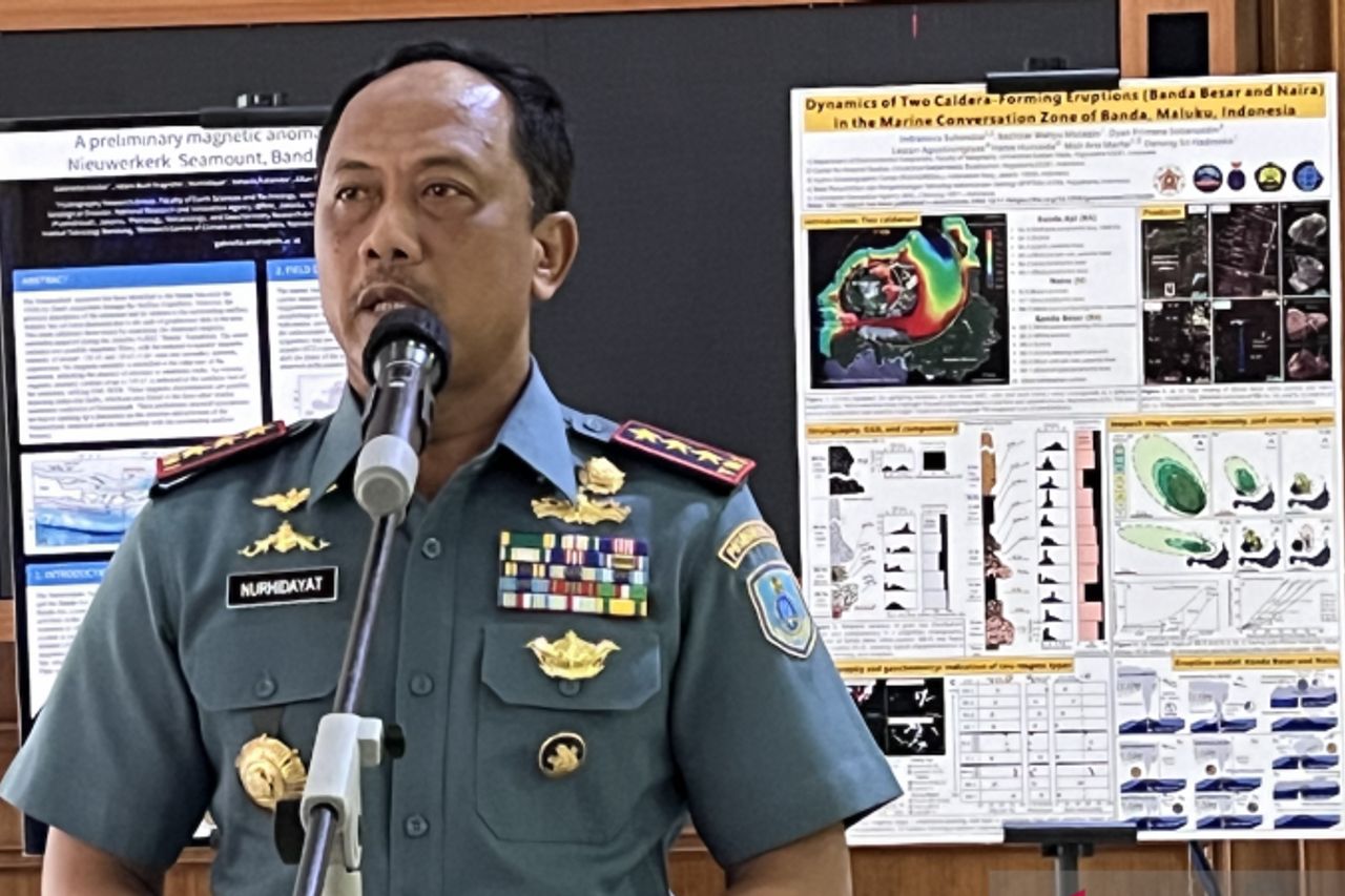 インドネシア海軍とインドネシアの研究者がNTTで29の海底山を発見