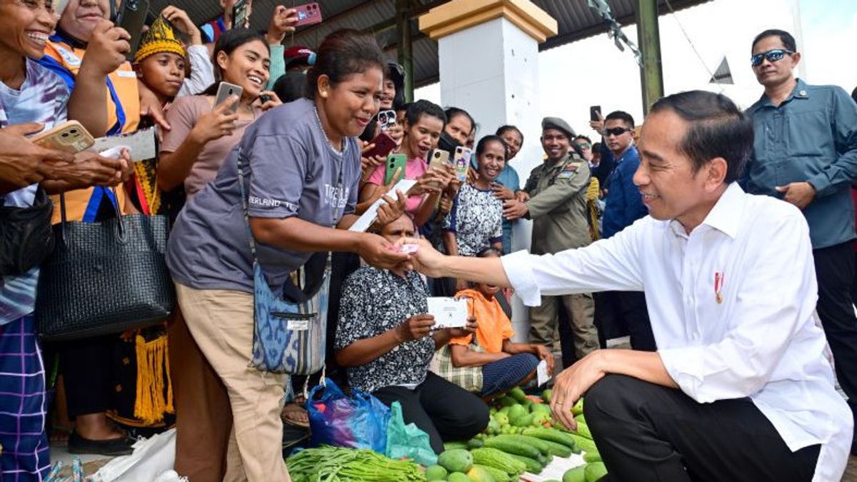 NTT市场食品价格检查,Jokowi Senang辣椒和 Bawang比爪哇岛便宜