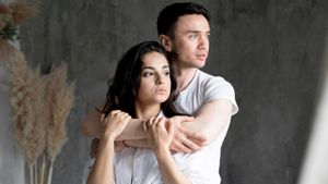 7 Cara Saling Memberi Ruang dalam Hubungan Romantis