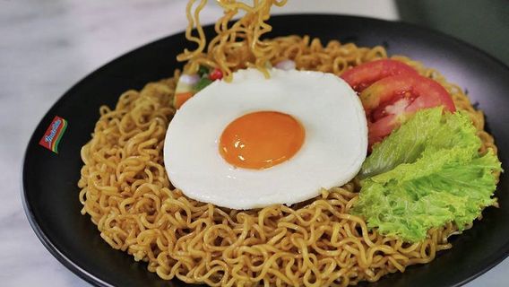 Indomie <i>Barbeque Chicken</i> Racikan Nunuk Nuraini Jadi Mie Terlezat Versi <i>L.A. Times</i>