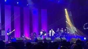 Tompi Bawa Dua Anaknya Manggung di Java Jazz Festival 2025