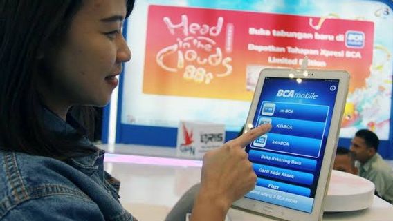 Heboh Layanan Mobile Banking BCA Error, Warganet: Saya Mau Order Makanan via OVO nih