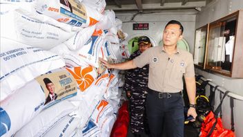 Bulog确保为Aceh社区的洪水援助大米是可食用的