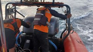 3 Selamat, 1 Hilang: Tim SAR Masih Mencari Arif Kurniawan yang Hilang Dihantam Ombak Tolandona Buton Tengah