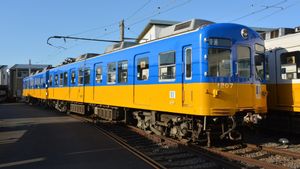 Dukung Perjuangan Sekaligus Rasa Hormat, Kereta di Jepang Ini Dicat dengan Warna Bendera Ukraina