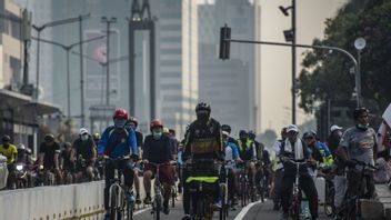 Stop Cycling On The Road, Anies Baswedan: We Want You To Be Safe