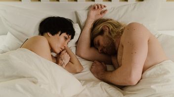 Happy When Having Sex? Recognize 7 Impacts Of Sexual Boredom On Household Life