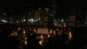 Aksi Nyalakan 1.001 Lilin, Kenang Korban Tewas oleh Anak Ketua DPRD Ambon