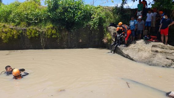 搜救队仍在搜寻失踪的农民，怀疑他坠落在塔巴南河