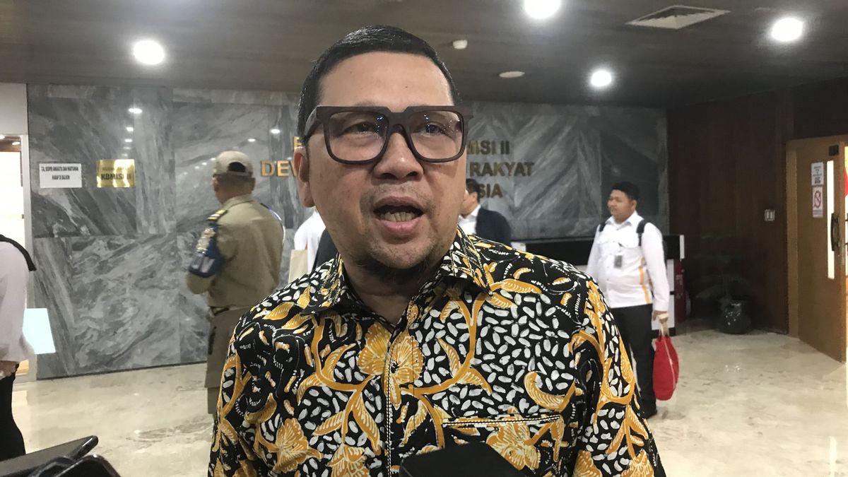 Golkar Pertimbangkan 3 Hal Ini untuk Putuskan Ridwan Kamil Maju di Pilgub Jabar atau Jakarta