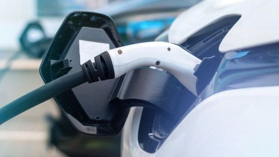 k : Le financement multifinancé des véhicules électriques atteint 16,63 billions de roupies