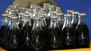 公式には、政府は2025年に甘味飲料税の実施をキャンセルしました