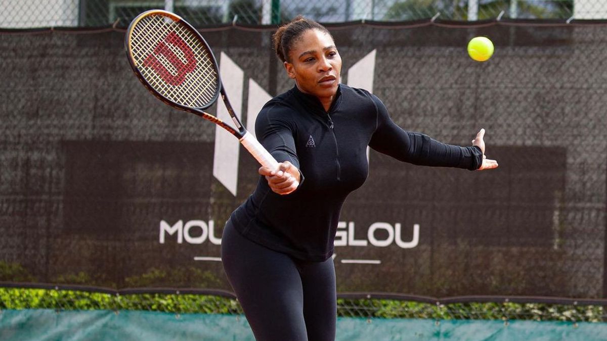 Signals Back Competing At Wimbledon, Serena Williams: Can't Wait!