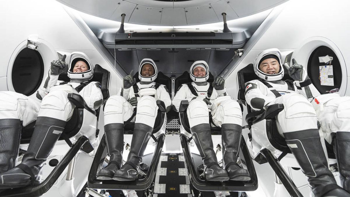 Penerbangan Roket Komersial SpaceX Bersama NASA ke ISS